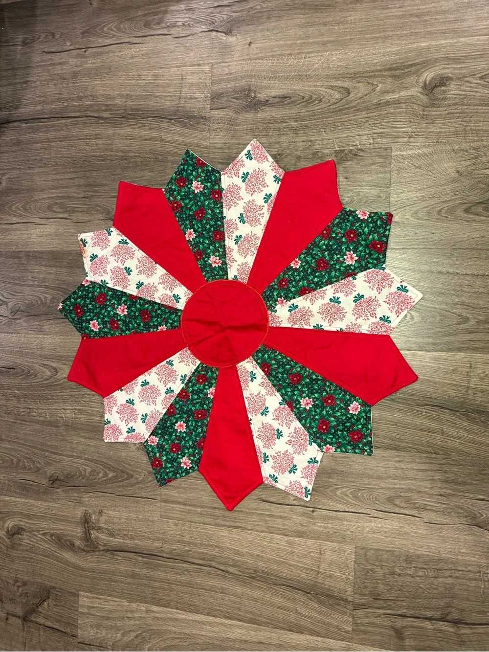 VTG Large Quilted Beautiful Multi Design Christmas Fabric Table Decor Placemat